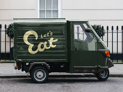 Free Piaggio Truck Mockup