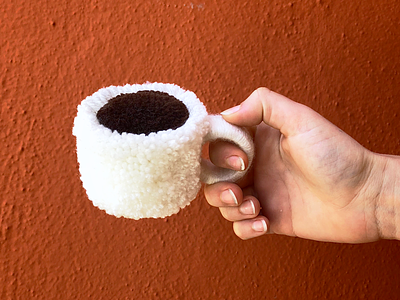 032 ☕️ coffee handmade mug pom-pom the100dayproject yarn