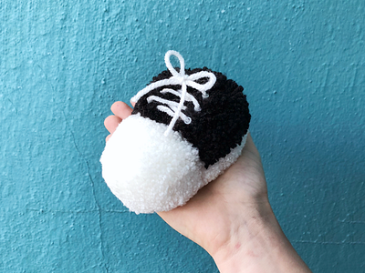 044 👟 handmade pom pom shoe sneaker the100dayproject yarn