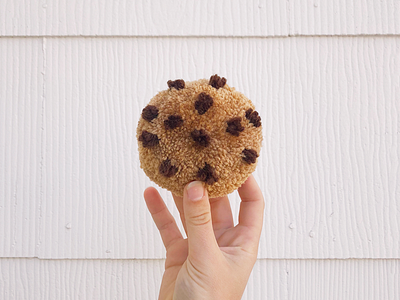 048 🍪 chocolate chip cookie handmade pom pom the100dayproject yarn