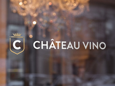 Chateau Vino logo - Window mockup crest crown logo logotype minimal mockup vintage wijn wine winery