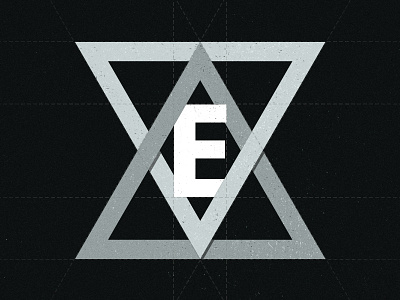 Triangular E e grey logo triangles