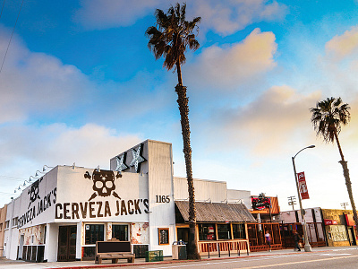 Cerveza Jack's Logo - Exterior