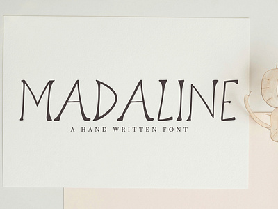 Madaline Handwritten Font