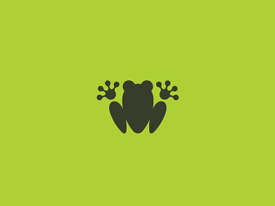 Frog icon abstract flat frog green icon logo minimal pictogram sodafish top view