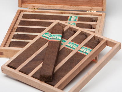 Santos De Miami - Box press cigars