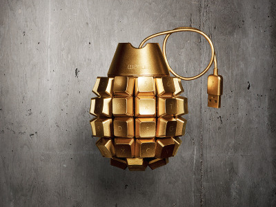 Golden Grenade creative fight gold survival weapon