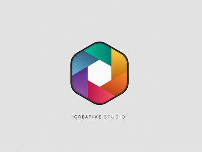 Shutter Studio Logo