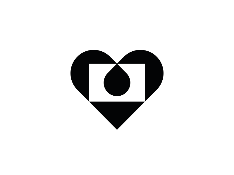 Simple Logo for a Photographer