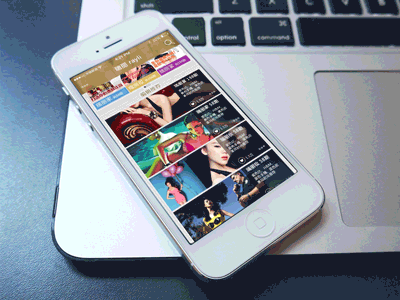 Download Magazine Iphone 5 Product Mockup Animation effects by sz_felix on Dribbble