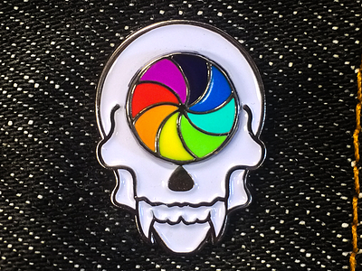 THE SPINNING WHEEL OF DETH / LAPEL PIN colors doom graphic design icon kommand z lapel pin logo patch pin pin game skull thick lines