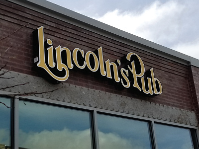 Lincoln's Pub Sign