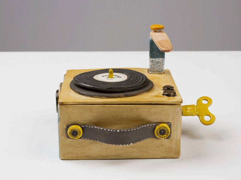 Funky objects #2 animation ballerina ceramics record player stop motion