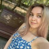 Юлия Красножонова