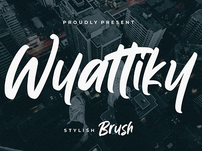 Wyattiky Stylish Brush