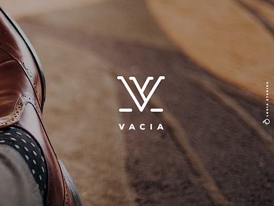 Logia Vacia / Logo Design fashion logia. logo madagascar v vacia