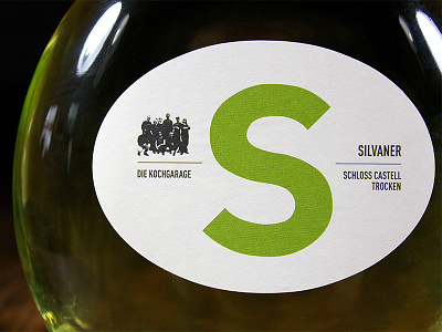Wine labels for "die Kochgarage" branding typography wine label