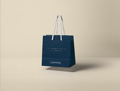 Oommie Bag brand design package design