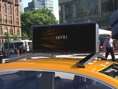 Moment M17 digital car top advertising display