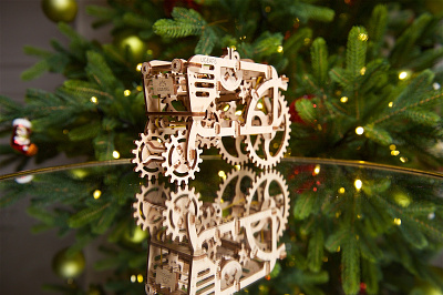 Ugears Tractor Model Kit 3dmechacnicalmodels educationalgames educationaltoys games gifts mechanicalmodels mechanicalpuzzle mechanicaltoys onlinegiftshopping onlinegiftstore puzzlekits puzzles toys tractor ugears ugearsmodel ugearsmodels uniquegift uniquegifts