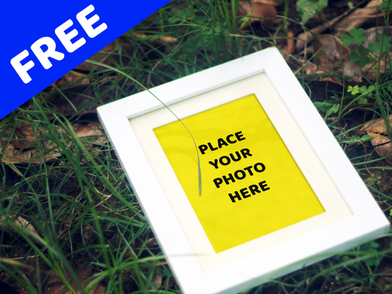 Free Mock-up Photo frame mock-up free creative photoshop