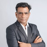 Manish Vanparia