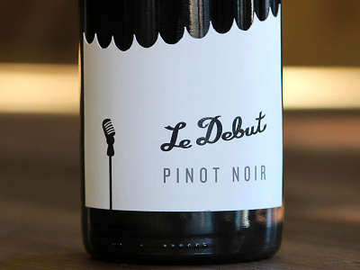 Le Debut Wine Label beverage label logo packaging wine