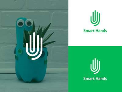 Smart Hands Logo