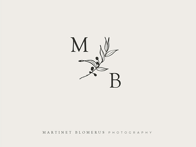 Logomark for a photographer's bespoke brand branding design elegant font icon logo logomarks photographer photographerlogo simplicity typography