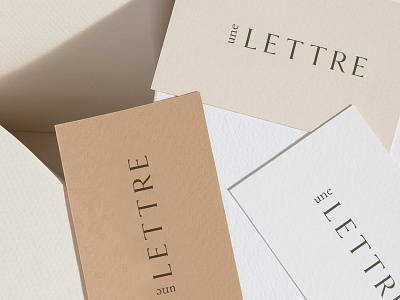 Une Lettre Business Cards