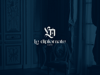 Le Diplomate - Gothic Monogram