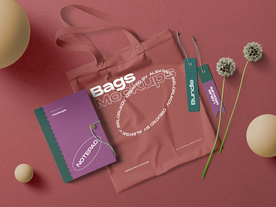 Free Color Bag And Notebooks Mockup