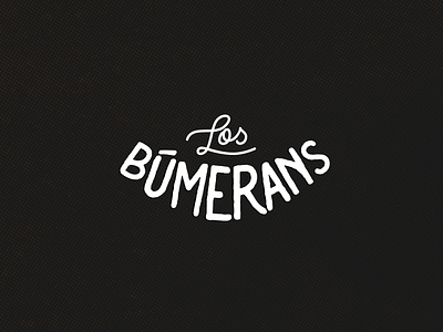 Los Búmerans Logo