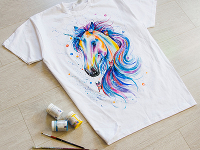 hand-painted t-shirt, clothing customization