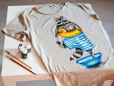 custom t-shirt, hand-painted t-shirt, raccoon print