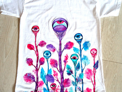 Custom T-shirt hand-painted, psychedelic, eyes art, white T-shir design fashion hand-painted hand-painted shirt unisex handmade painting style
