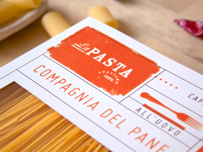 La Pasta dsgn fork italia logo orange pack packaging pane pasta photo texture typography
