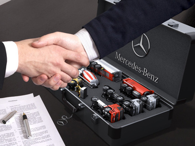 Mercedes 3d modeling art cars case contract design economic graphic key chain mercedes
