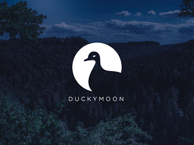 Duckymoon Logo Design