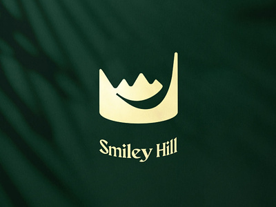 Smiley Hill / Scotland 2021 crown hill hotel brandng hotel identity hotel logo smiley symbol