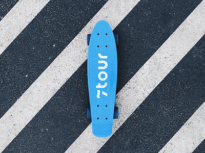 7tour logo on skateboard