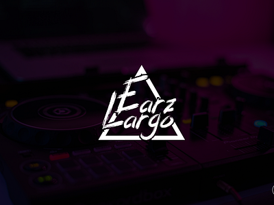 "Earz Largo" Minimal Logo