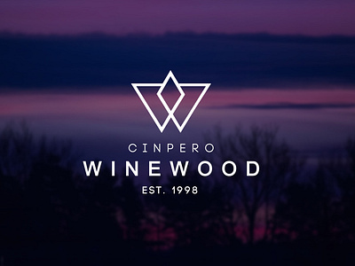 WineWood Minimal logo