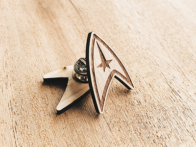 Star Trek Commander Insignia Wooden Pin cherry enamel pin science scifi space spock star trek wooden