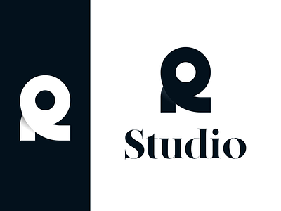 Logo / Roman Studio