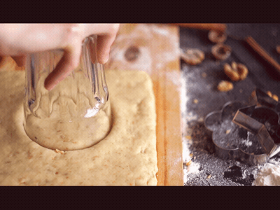 Krukru x GIFr9999 baker bakery cinemagraphs dough food gif motion project scone