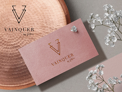 VAINQUER by VICTORIA cosmetics elegantlogo logoanimation logoanimations logobranding logocreation logocreative logolearn logotypeclub logowork luxurybrand luxurylogo luxurystyle premiumlogo