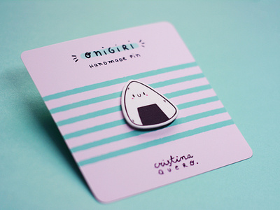 Onigiri Handmade Pin art cartoon character cute graphic design handmade illustration illustration art illustrator ilustración love onigiri pin