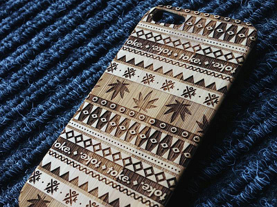 BAMBOO IPHONE CASE - WOOD PATTERN
