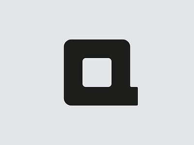 Q brand letterform logo mark